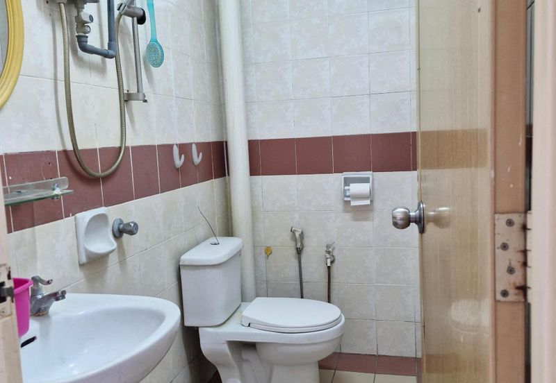 ANGGERIK ARANDA KOTA KEMUNING, 2 Storey Cluster Terrace House For Sale