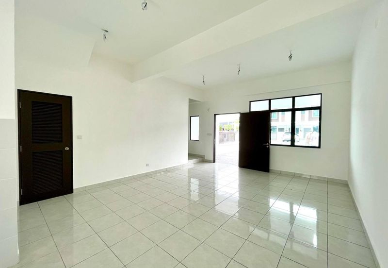 Iris @ Bandar Hillpark