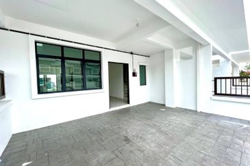 Iris @ Bandar Hillpark