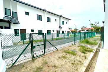 Iris @ Bandar Hillpark