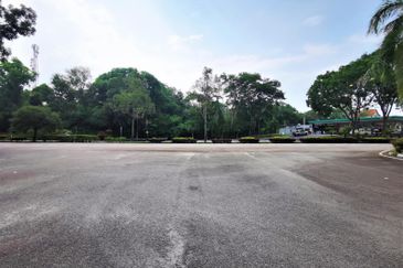 Ayer Keroh Commercial Centre