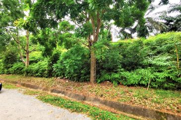 Ayer Keroh Commercial Centre