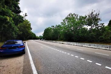 Ayer Keroh Commercial Centre