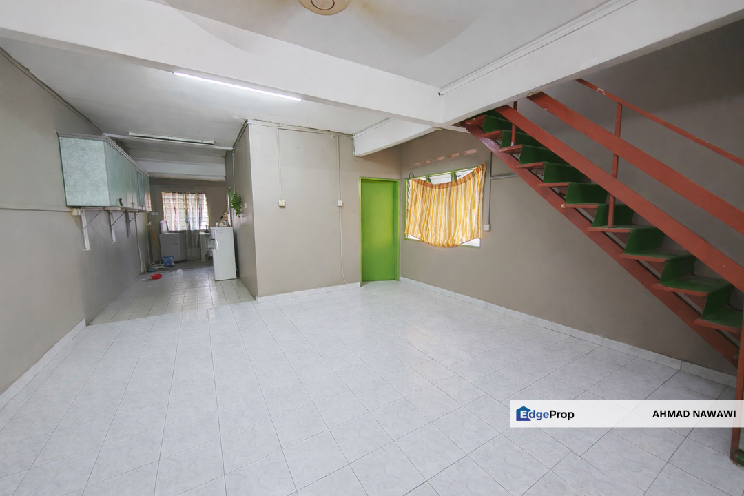 RUMAH CORNER LUAS, 2 Tingkat Teres Taman Melaka Baru Batu Berendam, Melaka, Batu Berendam