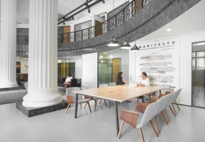 Standard Chartered Building,Fully Furnished Office