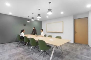 Standard Chartered Building,Fully Furnished Office