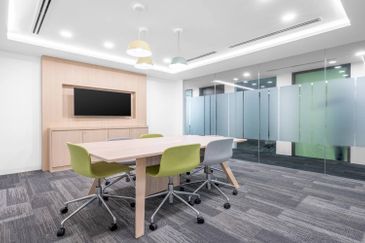 THE SUMMIT SUBANG USJ 1