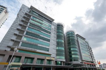 BBT One Tower, Klang, Fully Furnished Office