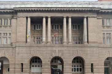 Standard Chartered Building,Fully Furnished Office