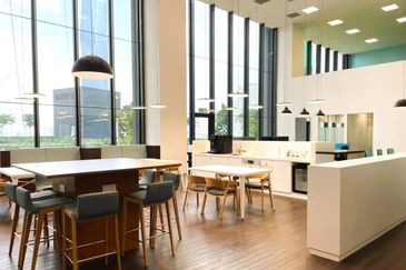 Menara EcoWorld (The Stride Strata Office @ BBCC)