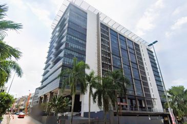 Dana 13, Ara Damansara