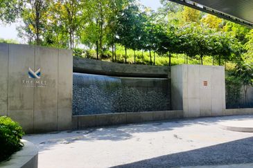 The MET Corporate Towers