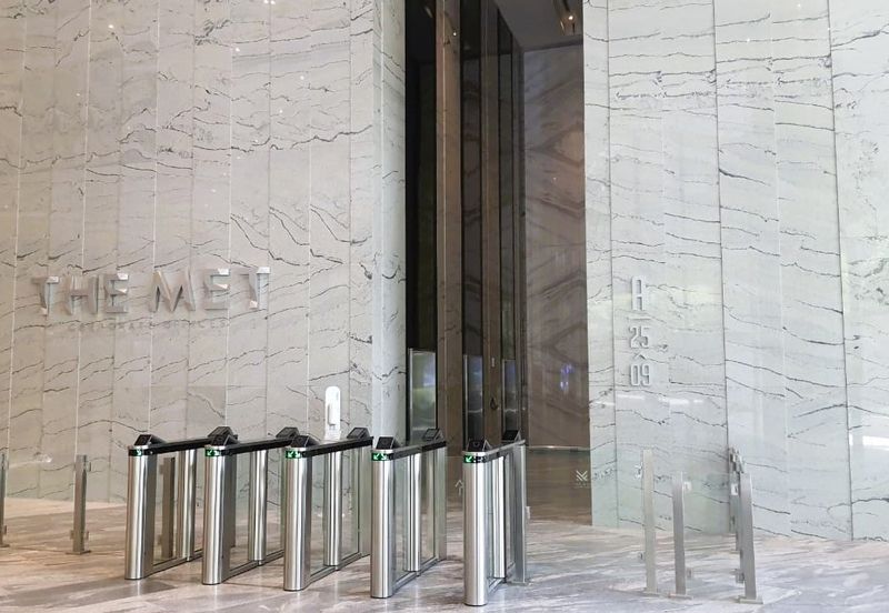 The MET Corporate Towers