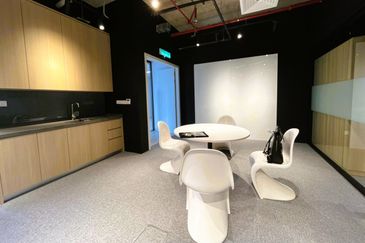 Menara EcoWorld (The Stride Strata Office @ BBCC)