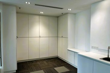 Menara AIA Sentral (formerly Menara Standard Chartered)