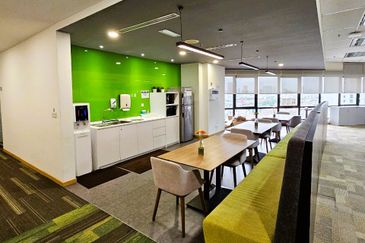 8 First Avenue, Bandar Utama, Close to MRT Station