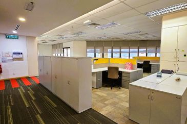 8 First Avenue, Bandar Utama, Close to MRT Station