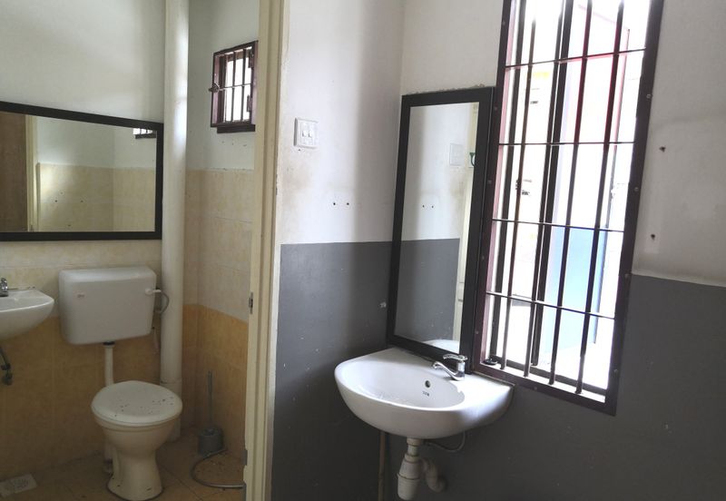 JALAN MELAKA RAYA 23