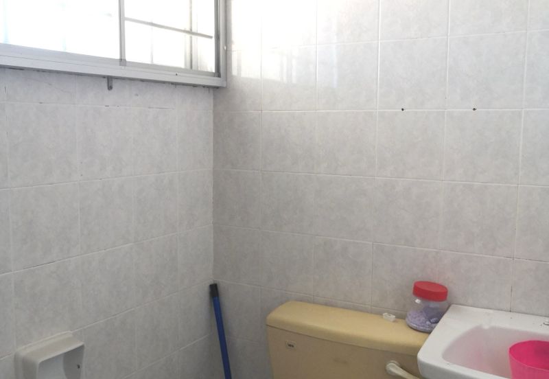 Melaka Alai Perdana Crystal Bay Single Storey Hous