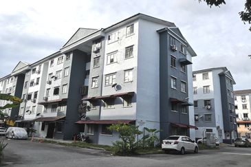 Taman Merdeka Flat 
