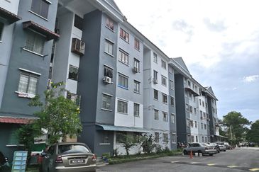 Taman Merdeka Flat 