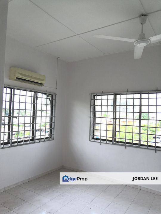 Melaka City 3 Bedroom Walk-up Aparment For Sale , Melaka, Bandar Hilir