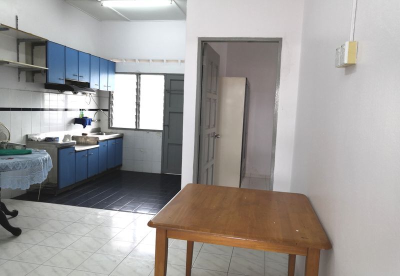 Melaka City 3 Bedroom Walk-up Aparment For Sale 