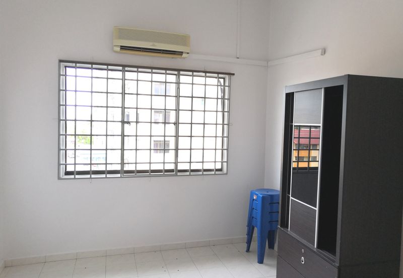 Melaka City 3 Bedroom Walk-up Aparment For Sale 