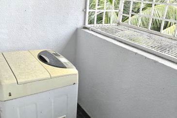 Melaka City 3 Bedroom Walk-up Aparment For Sale 