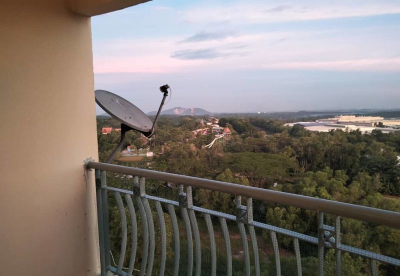 A'Famosa Villa Beverly Hills