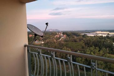 A'Famosa Villa Beverly Hills