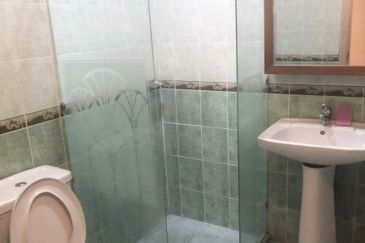 Bukit Katil 3 Bedroom Service Apartment For Rent 