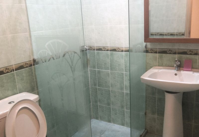 Bukit Katil 3 Bedroom Service Apartment For Rent 