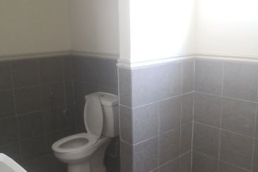 Bukit Katil 3 Bedroom Service Apartment For Rent 