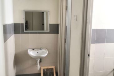 Kota Laksamana Seksyen 3 Shop Office For Rent