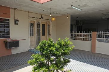 Kg Lapan Single Storey House For Sale 