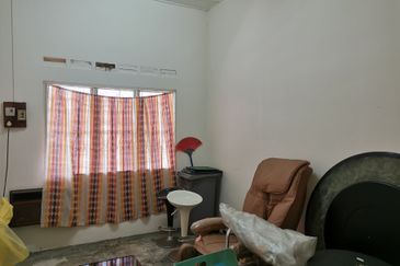 Kg Lapan Single Storey House For Sale 