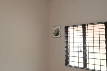 Paya Rumput Jaya, Cheng Area Single Storey House For Rent 