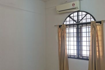 Paya Rumput Jaya, Cheng Area Single Storey House For Rent 