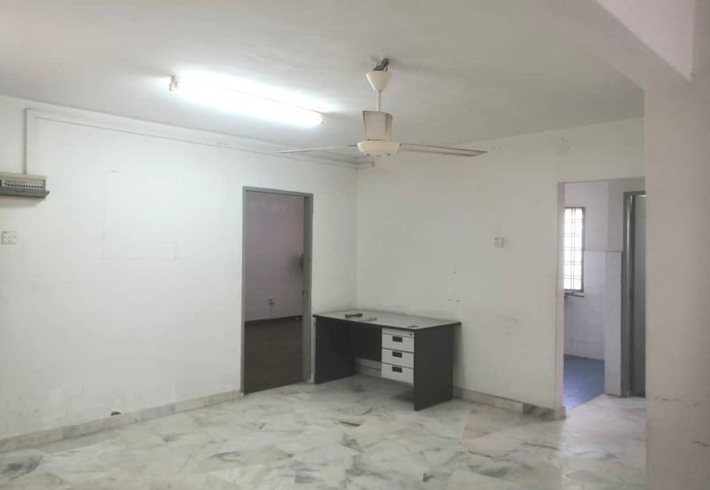 Pangsapuri Kota Laksamana Utama