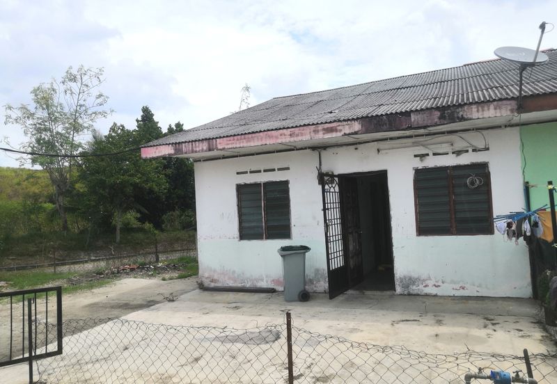 Alor Gajah @ Corner Single Storey Terrace House For Sale 