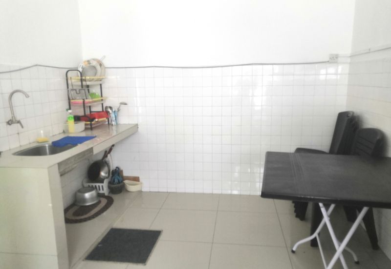 Kg Lapan Bachang 3 Bedroom Walk-up Apartment For Rent 