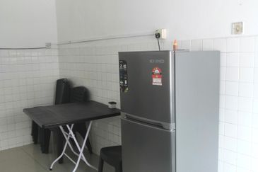 Kg Lapan Bachang 3 Bedroom Walk-up Apartment For Rent 