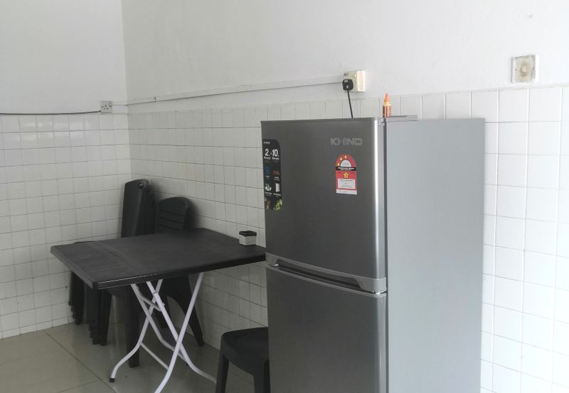 Kg Lapan Bachang 3 Bedroom Walk-up Apartment For Rent 