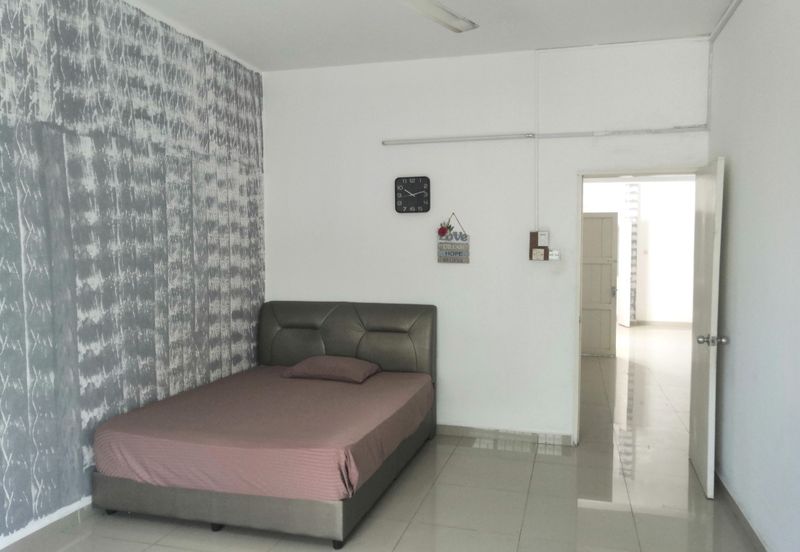 Kg Lapan Bachang 3 Bedroom Walk-up Apartment For Rent 