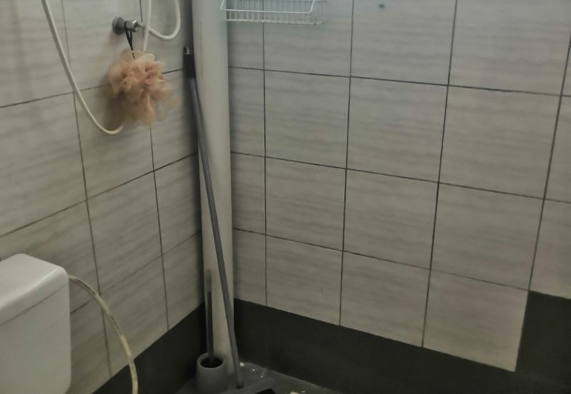 Kg Lapan Bachang 3 Bedroom Walk-up Apartment For Rent 