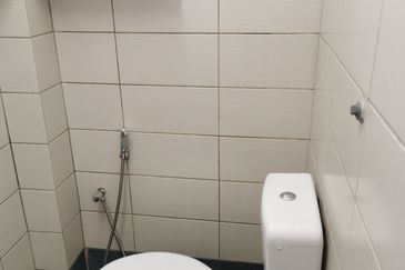 Kg Lapan Bachang Room To Let