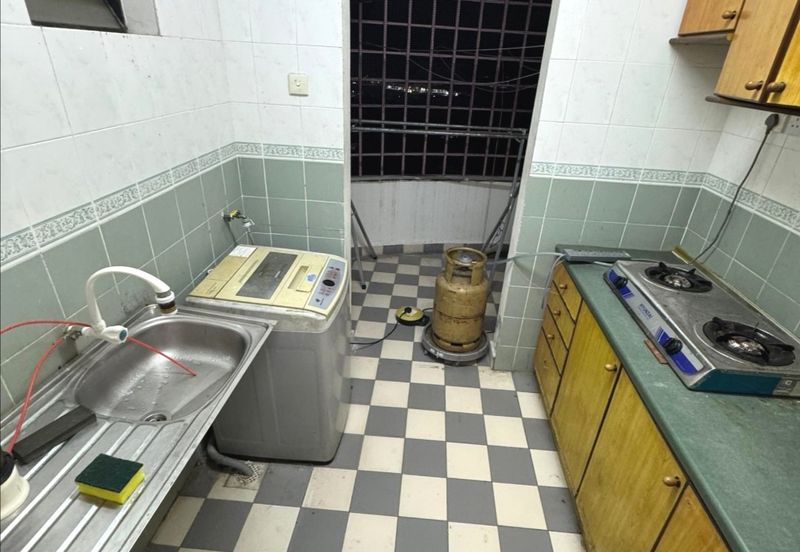 A'Famosa Villa Beverly Hills