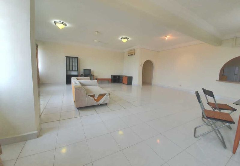 Country Tower Condominium