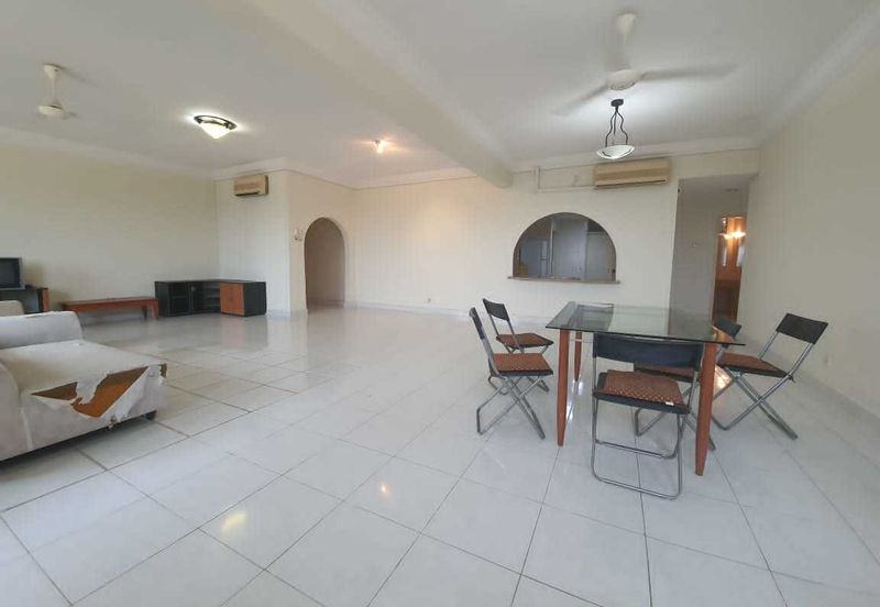 Country Tower Condominium